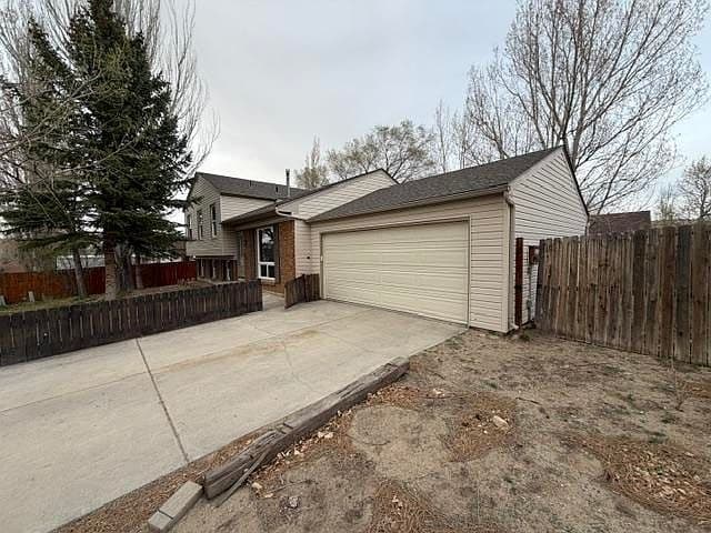 Listing photo 4