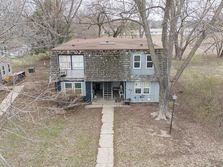 Listing photo 4