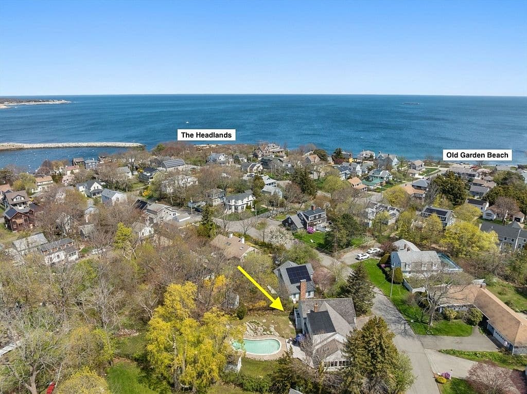 Primary listing photo