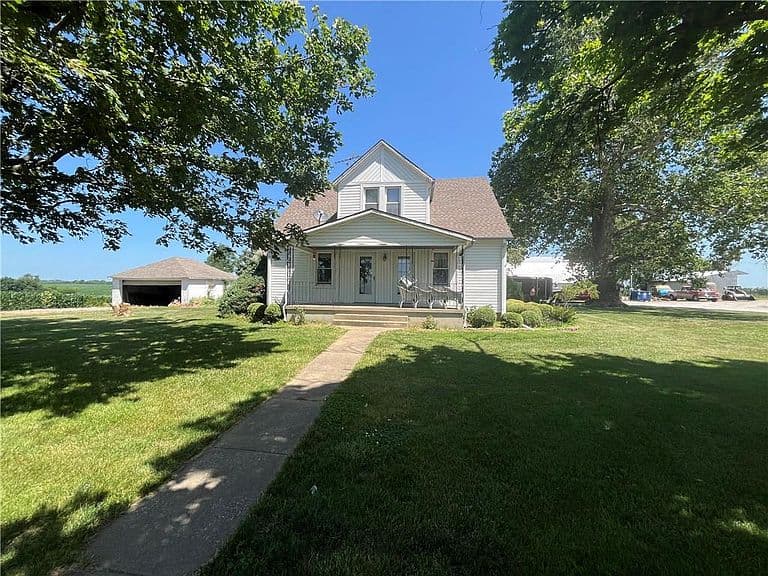 Listing photo 4