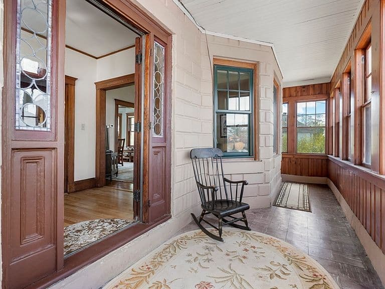Listing photo 4