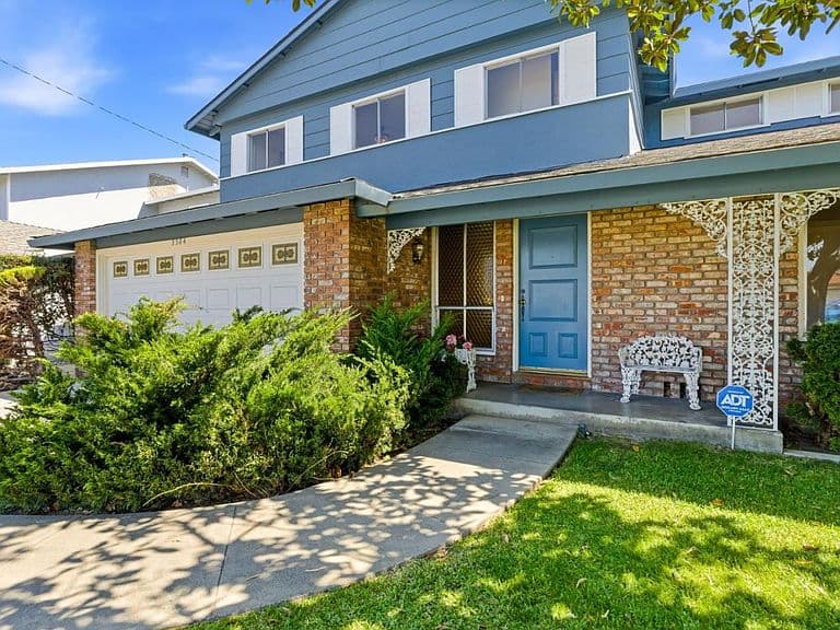 Listing photo 4
