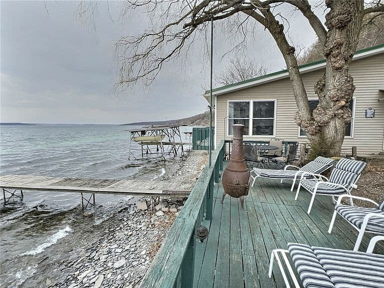 Listing photo 5
