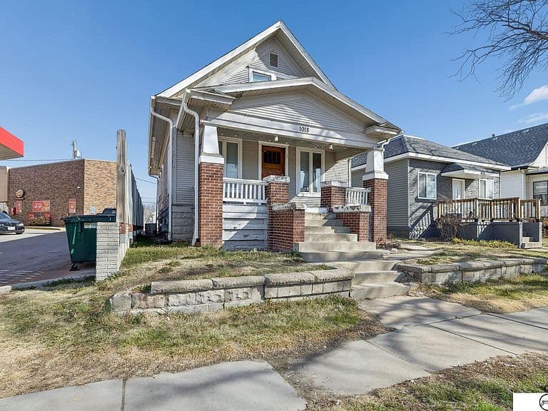 Listing photo 3