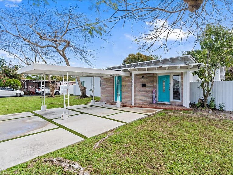 Listing photo 5