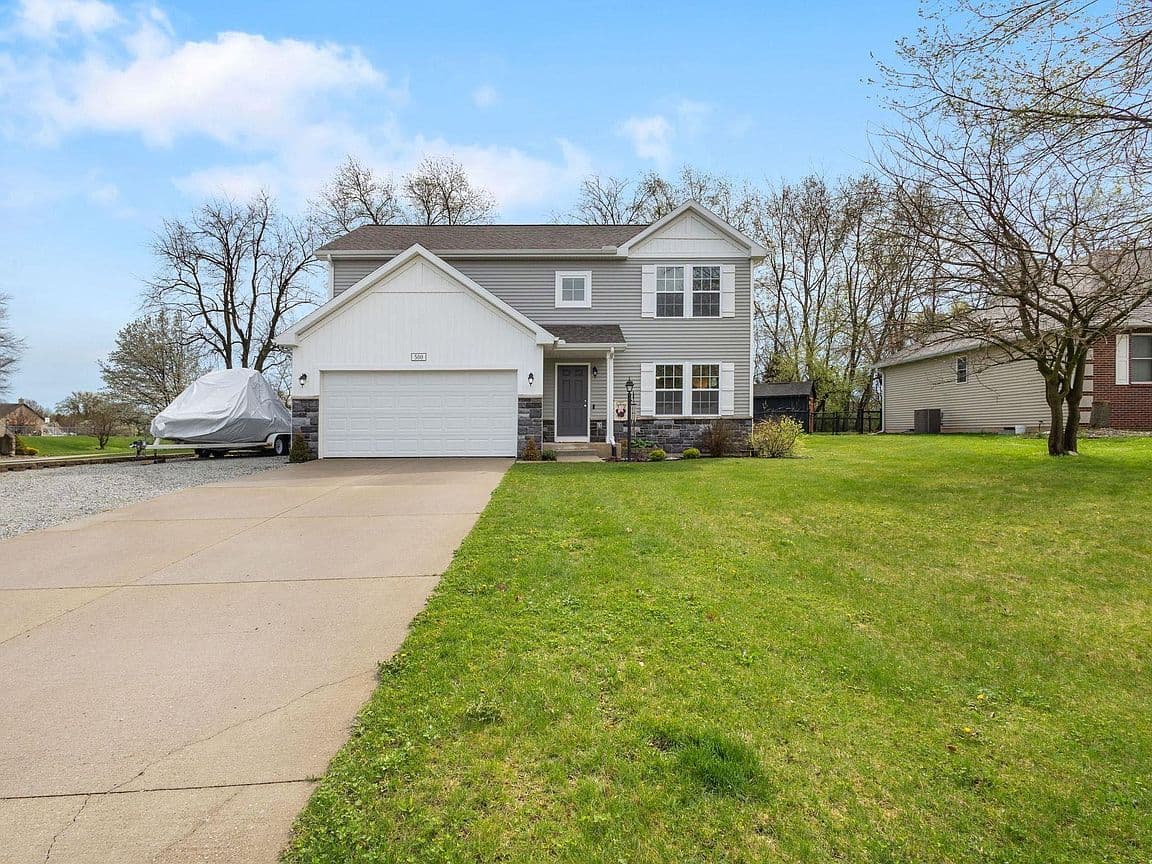 Primary listing photo