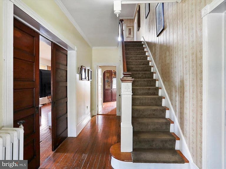 Listing photo 5