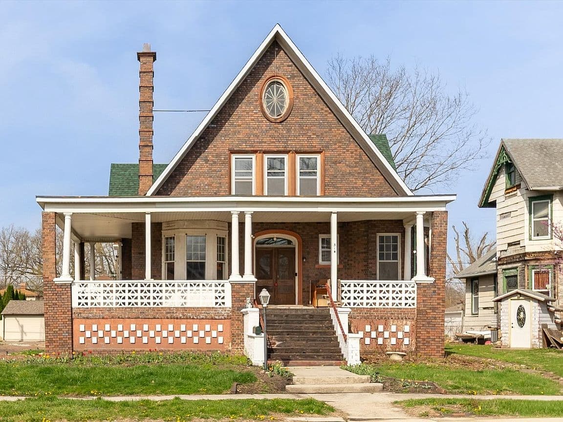 Primary listing photo