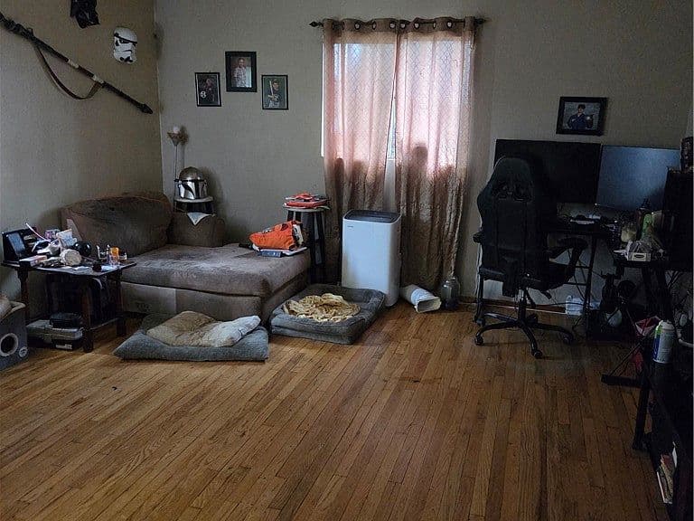 Listing photo 3