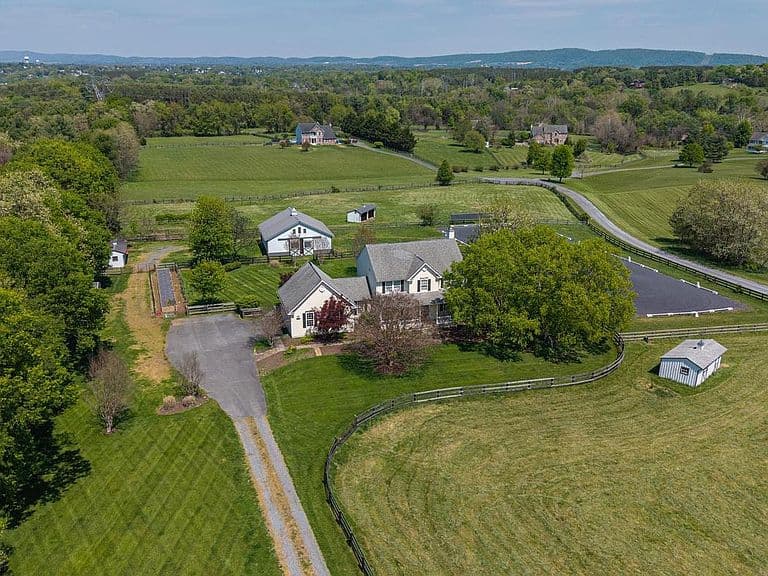 Listing photo
