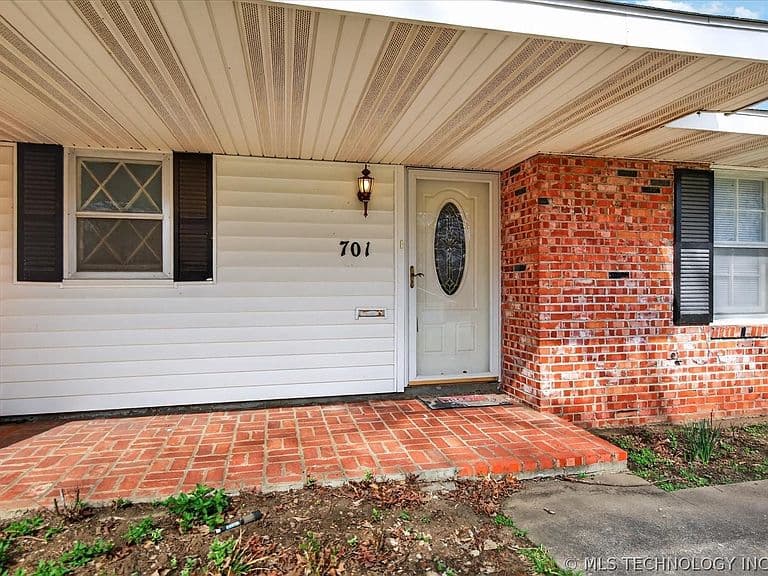 Listing photo 4