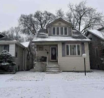 Listing photo 2