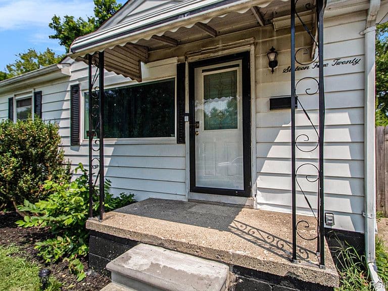 Listing photo 4