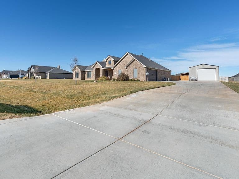 Listing photo