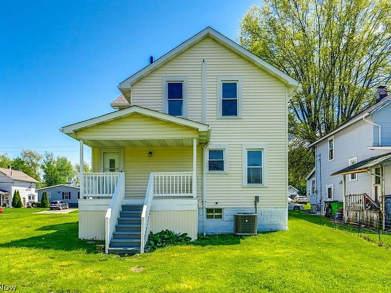 Listing photo 3