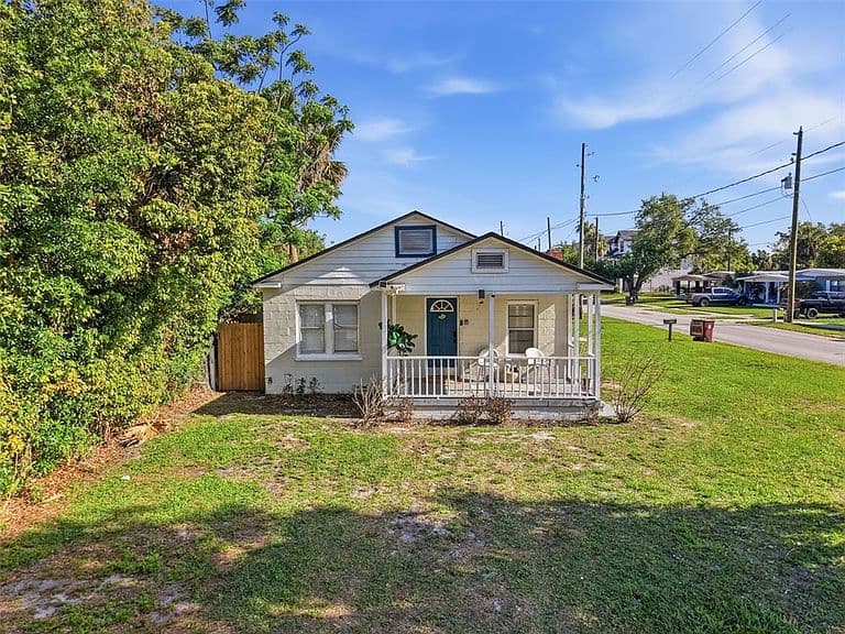 Listing photo 5