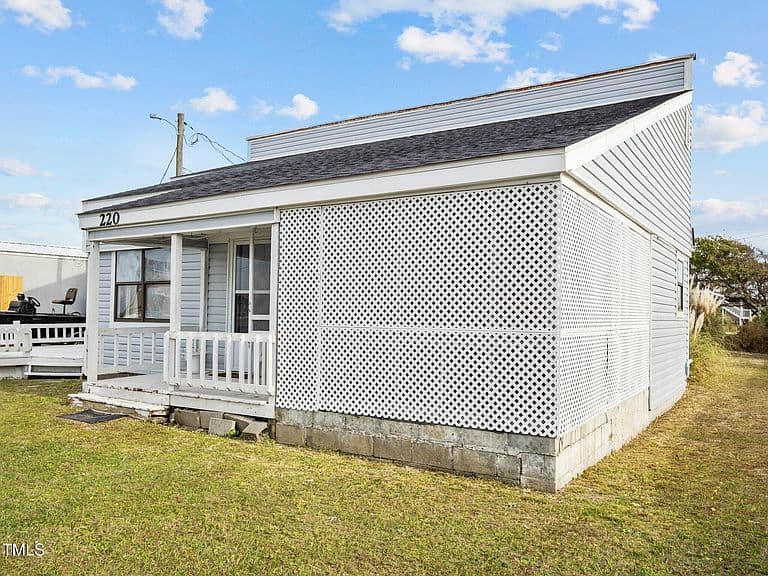 Listing photo 5
