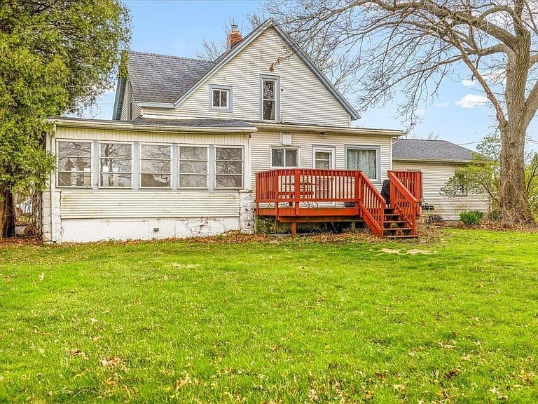 Listing photo 4