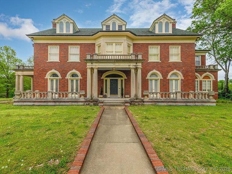 Listing photo 3