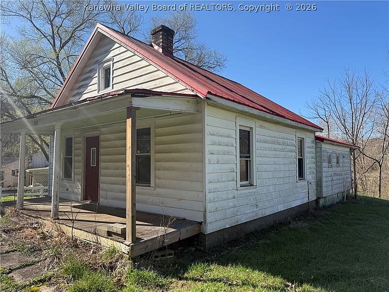 Listing photo 2