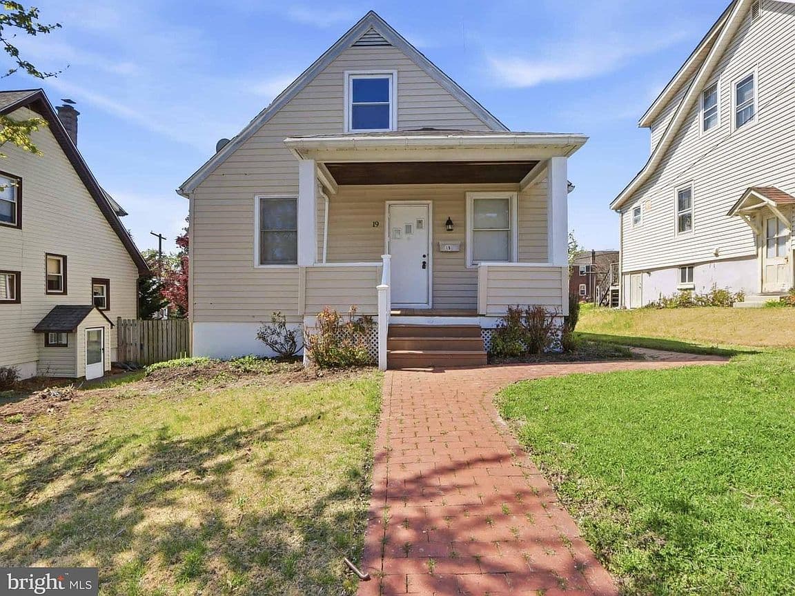 Primary listing photo