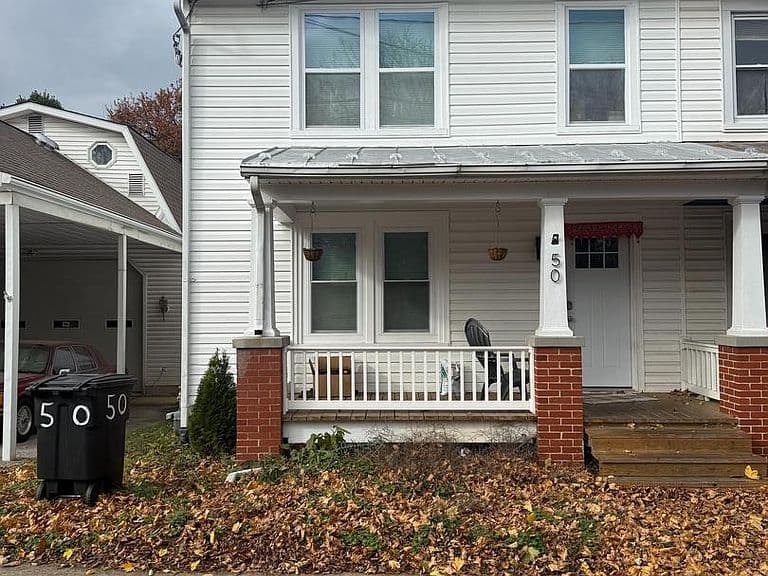 Listing photo 2