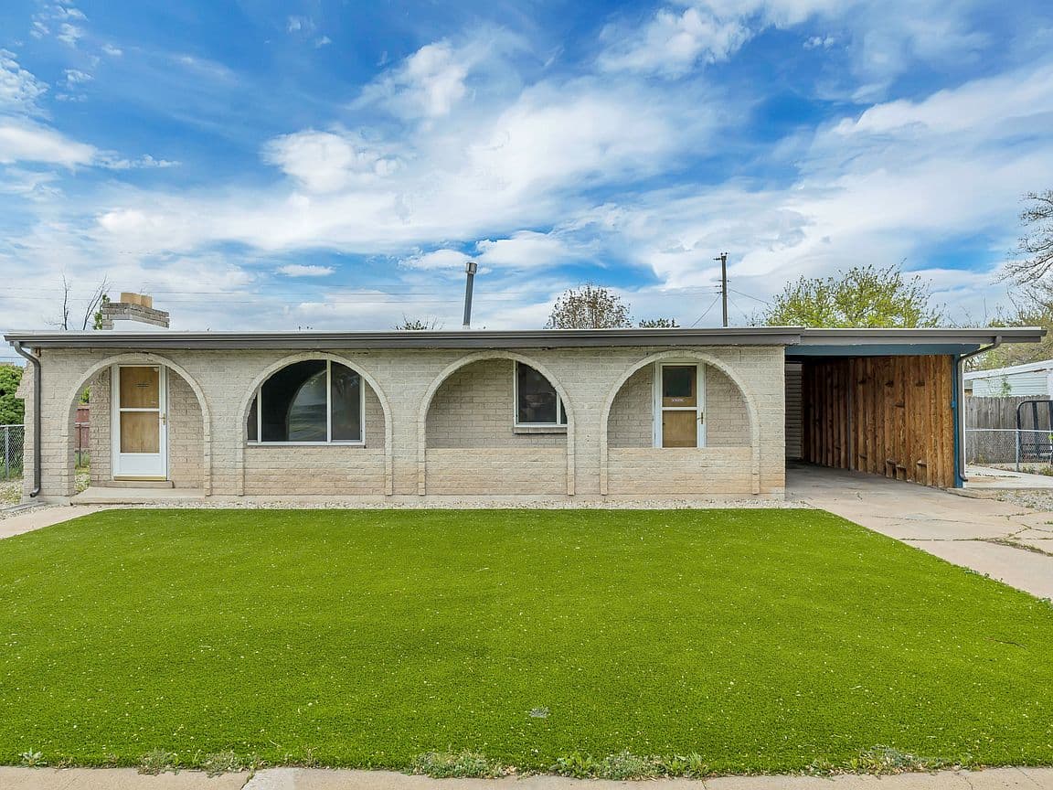 Primary listing photo