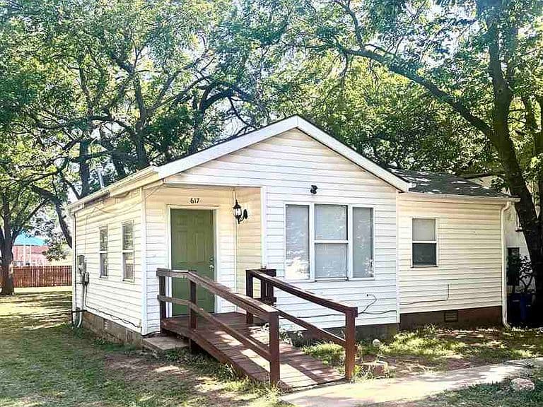 Listing photo