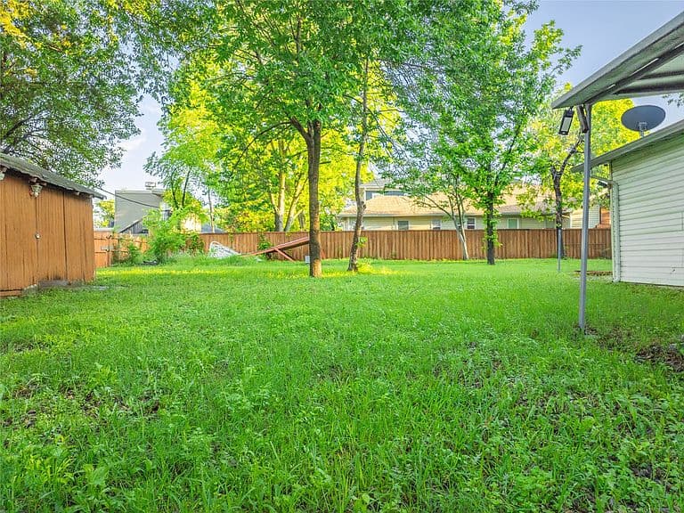 Listing photo 4