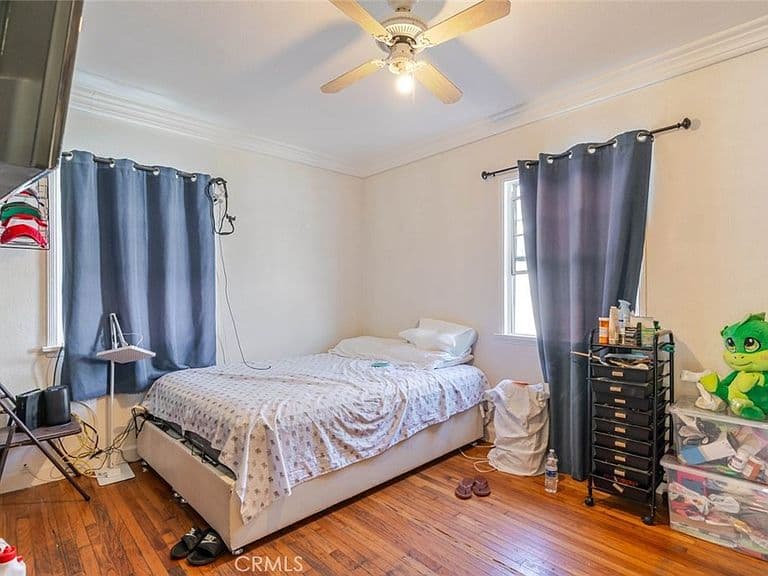 Listing photo 4
