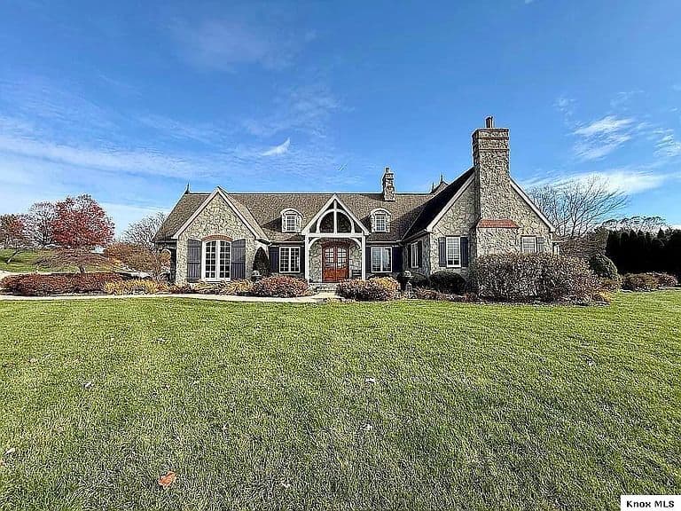 Listing photo 3