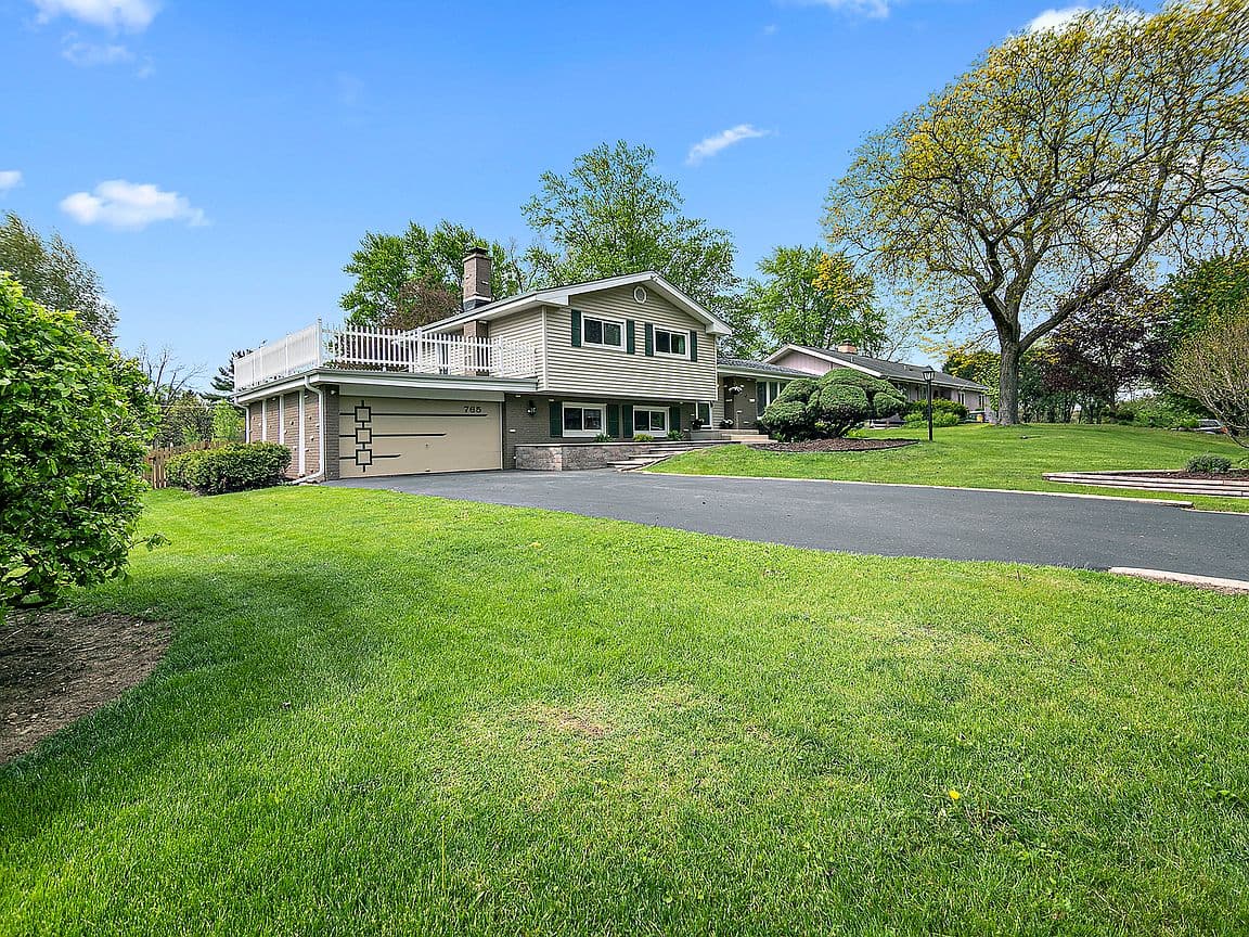 Primary listing photo