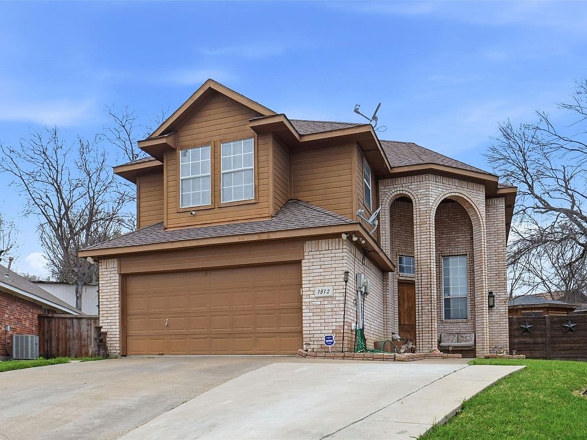 Primary listing photo
