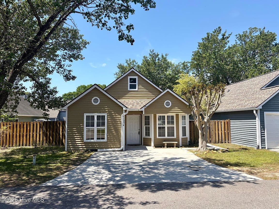 Primary listing photo