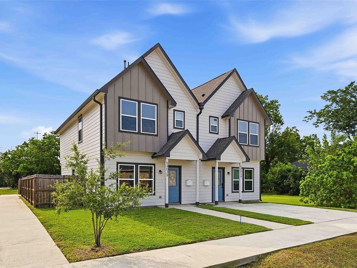 Primary listing photo