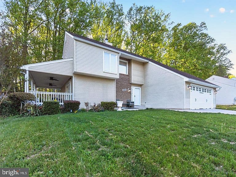 Listing photo 3