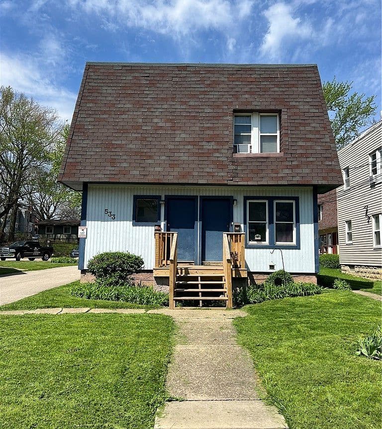 Primary listing photo