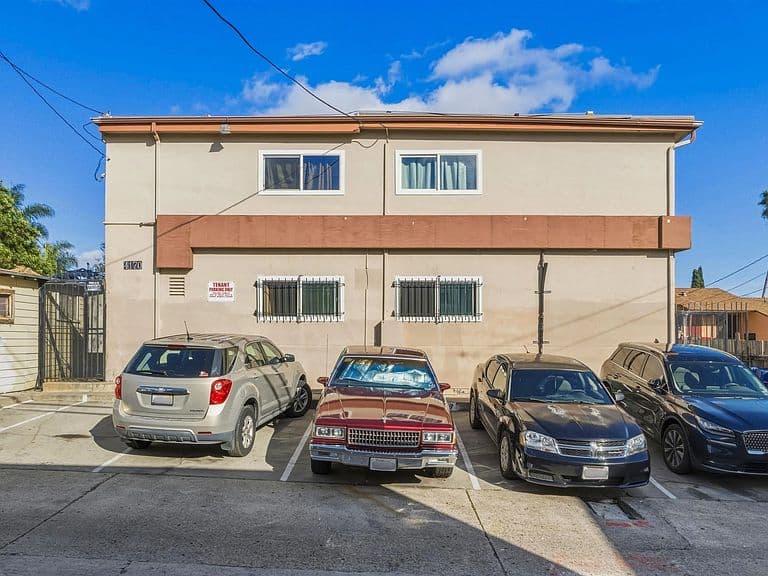 Listing photo 5