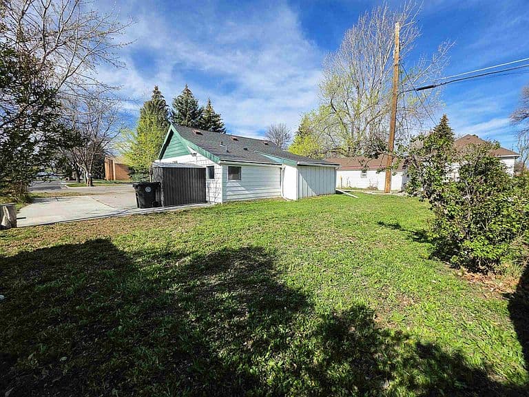 Listing photo 4