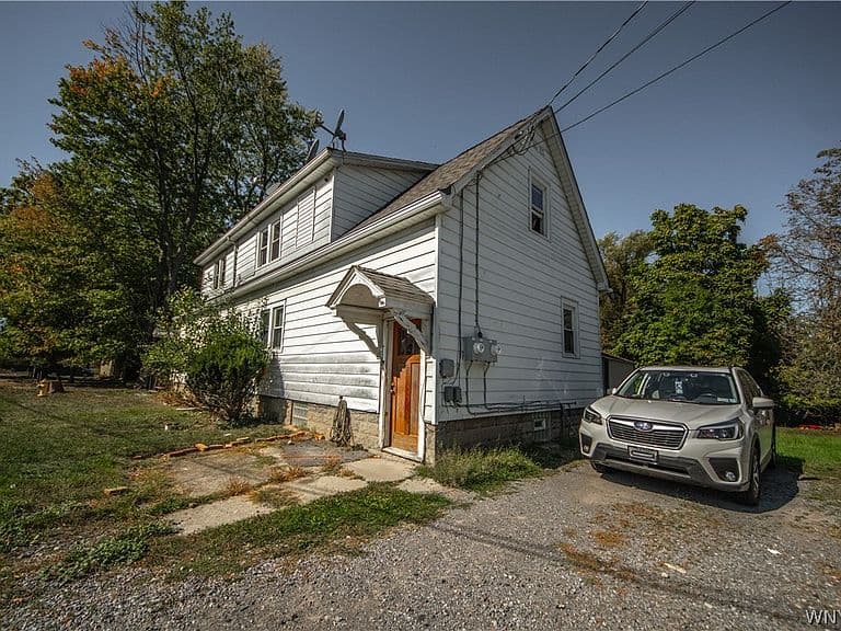 Listing photo 5