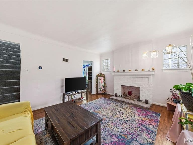 Listing photo 4