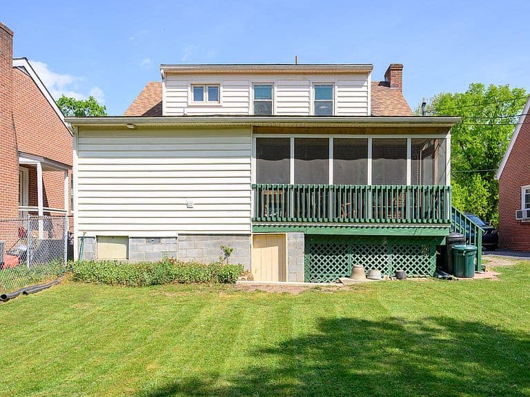 Listing photo 5