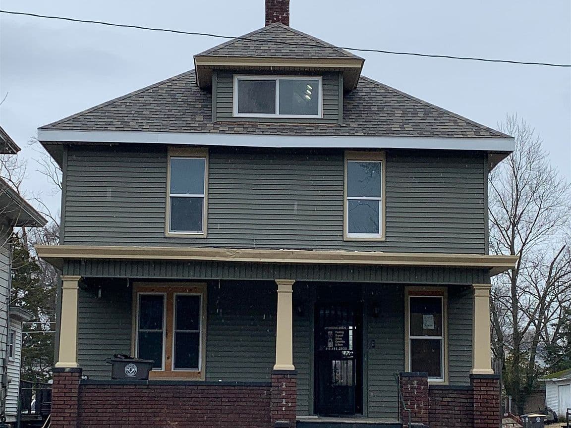 Primary listing photo