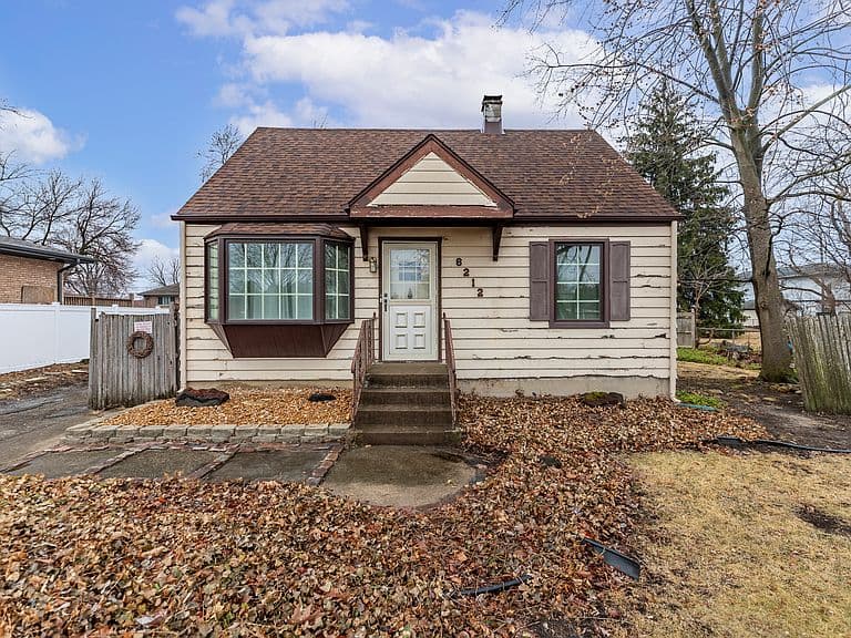 Listing photo 2