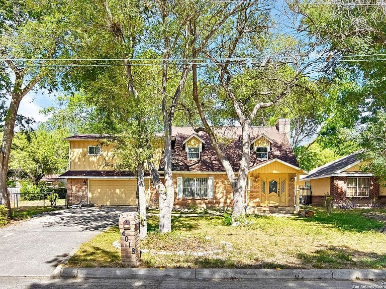 Listing photo 2