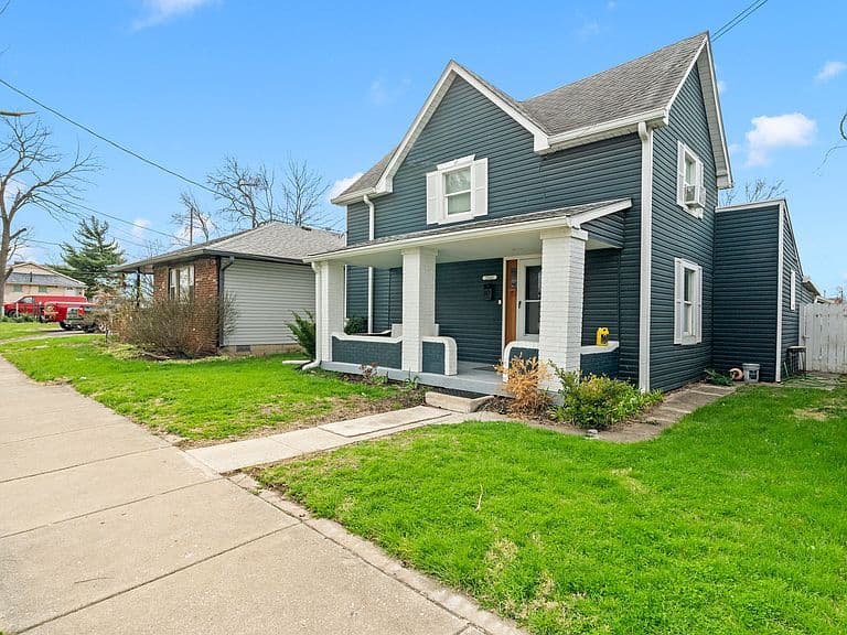Listing photo 3
