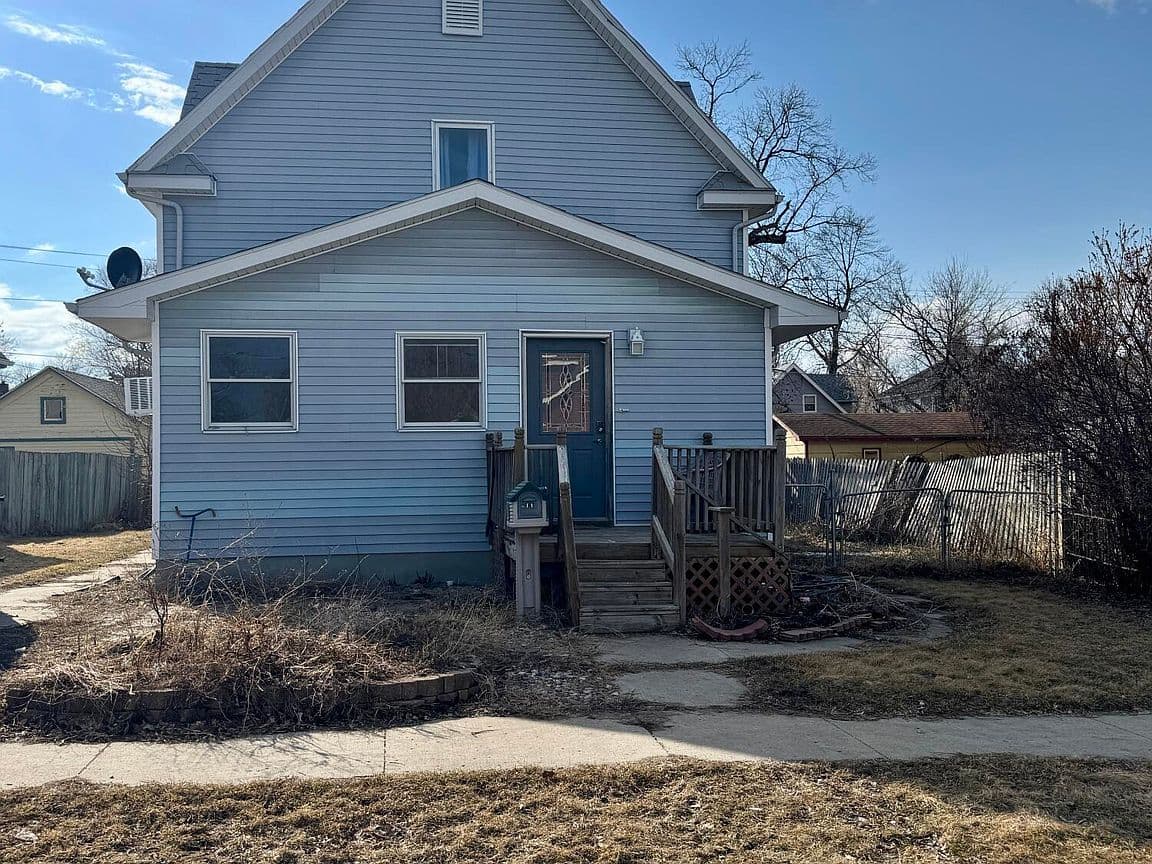 Primary listing photo
