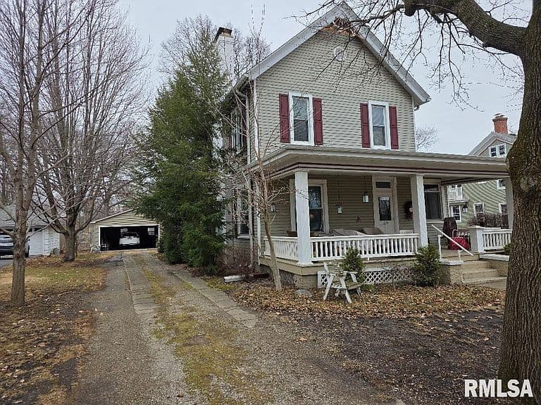 Listing photo 3