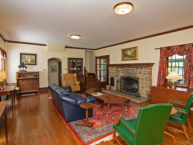 Listing photo 3
