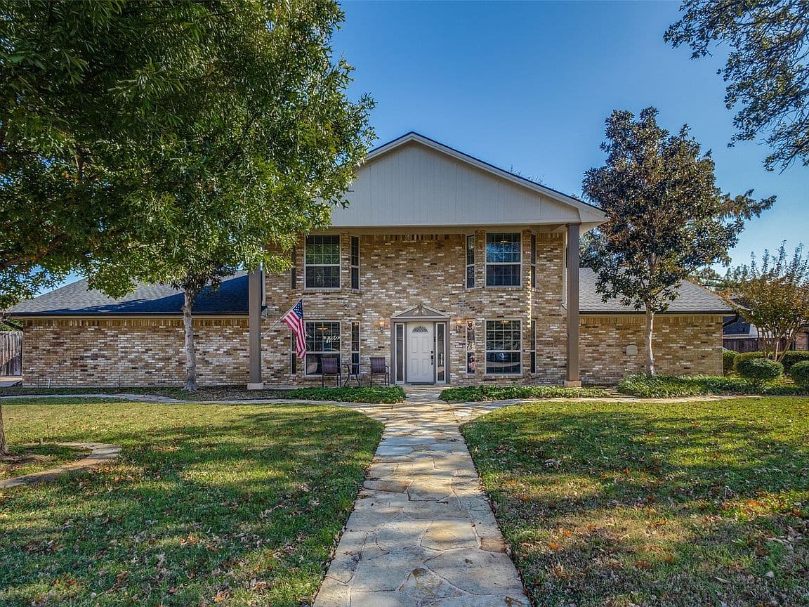 Primary listing photo